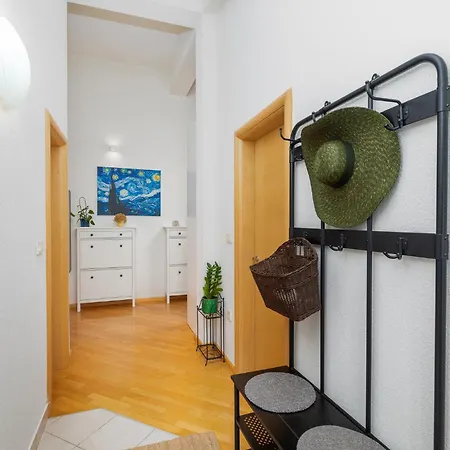 아파트 Hills Luxury Penthouse 229 M2, Panoramic Wrap Terrace, Jacuzzi,bbq